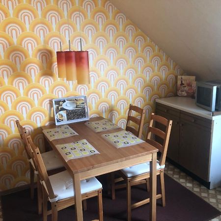 Ironico Homestay 4 Schlafzimmer Ferienwohnung 100 M2 Nahe Bostalsee Eisen  Екстериор снимка