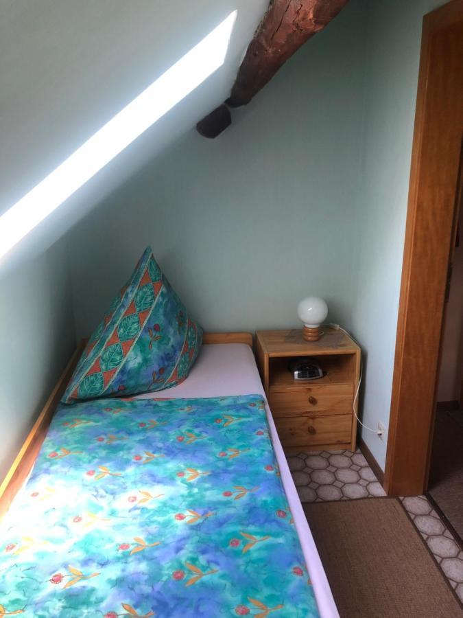 Ironico Homestay 4 Schlafzimmer Ferienwohnung 100 M2 Nahe Bostalsee Eisen  Екстериор снимка